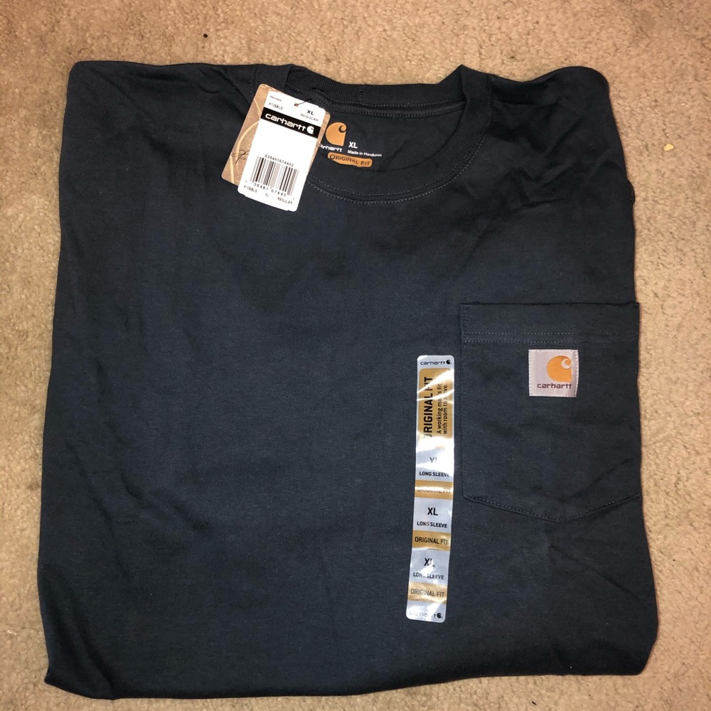 Carhartt Top NEW Dark Gray ✨✨